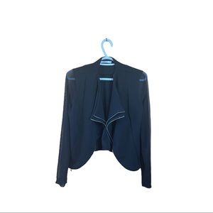 Have Women's mesh sleeve blazer top